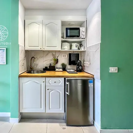 Sunny Terrace I Heated Pool I King Bed I Cook Zone I Parking * Los Cristianos (Tenerife)