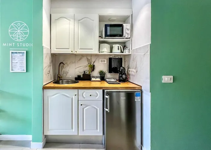 Sunny Terrace I Heated Pool I King Bed I Cook Zone I Parking * Los Cristianos (Tenerife)