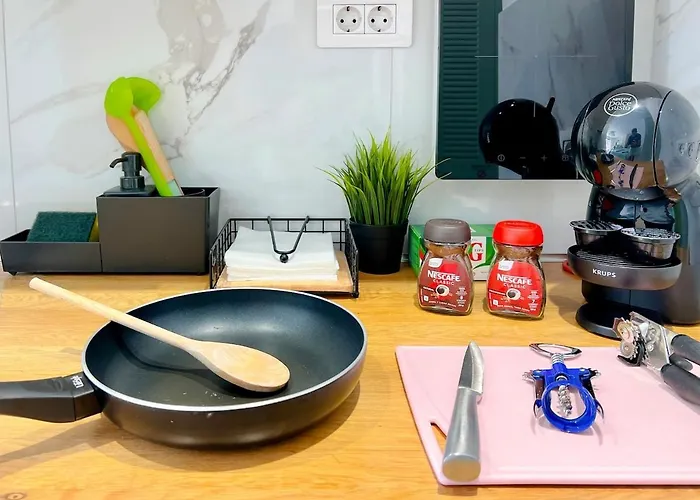 Apartamento Sunny Terrace I Heated Pool I King Bed I Cook Zone I Parking Los Cristianos (Tenerife)