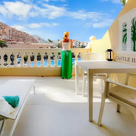 아파트 Sunny Terrace I Heated Pool I King Bed I Cook Zone I Parking 로스크리스티아노스
