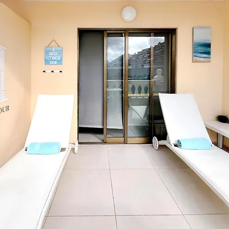 Sunny Terrace I Heated Pool I King Bed I Cook Zone I Parking