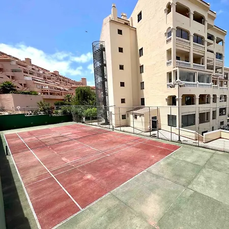 Sunny Terrace I Heated Pool I King Bed I Cook Zone I Parking